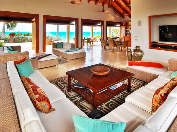 Ample apartment